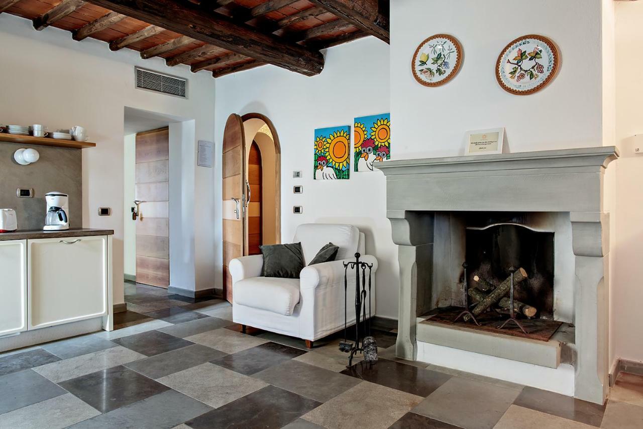 Al Gelso Bianco Aparthotel Sant'Appiano Bagian luar foto