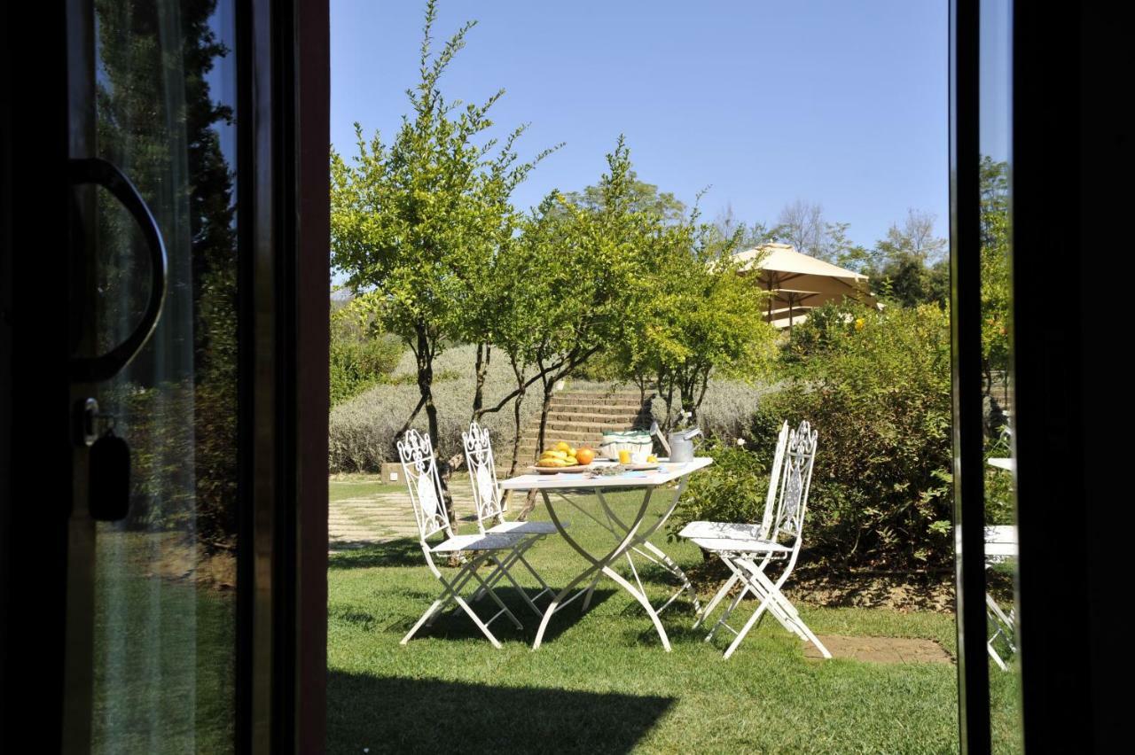 Al Gelso Bianco Aparthotel Sant'Appiano Bagian luar foto